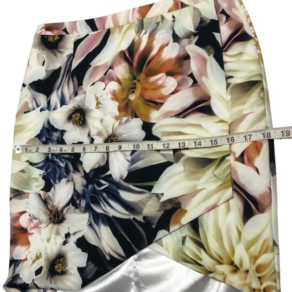Shilla the Label floral wrap Skirt asymmetrical hem size L - Picture 14 of 16